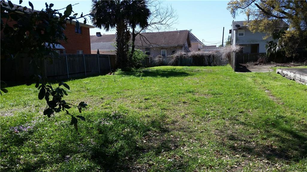 322 Robert E. Lee Boulevard - Photo 1 322 Robert E. Lee Boulevard - Photo 1