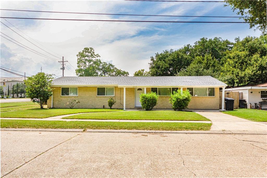 200 Carolyn Drive - Photo 1