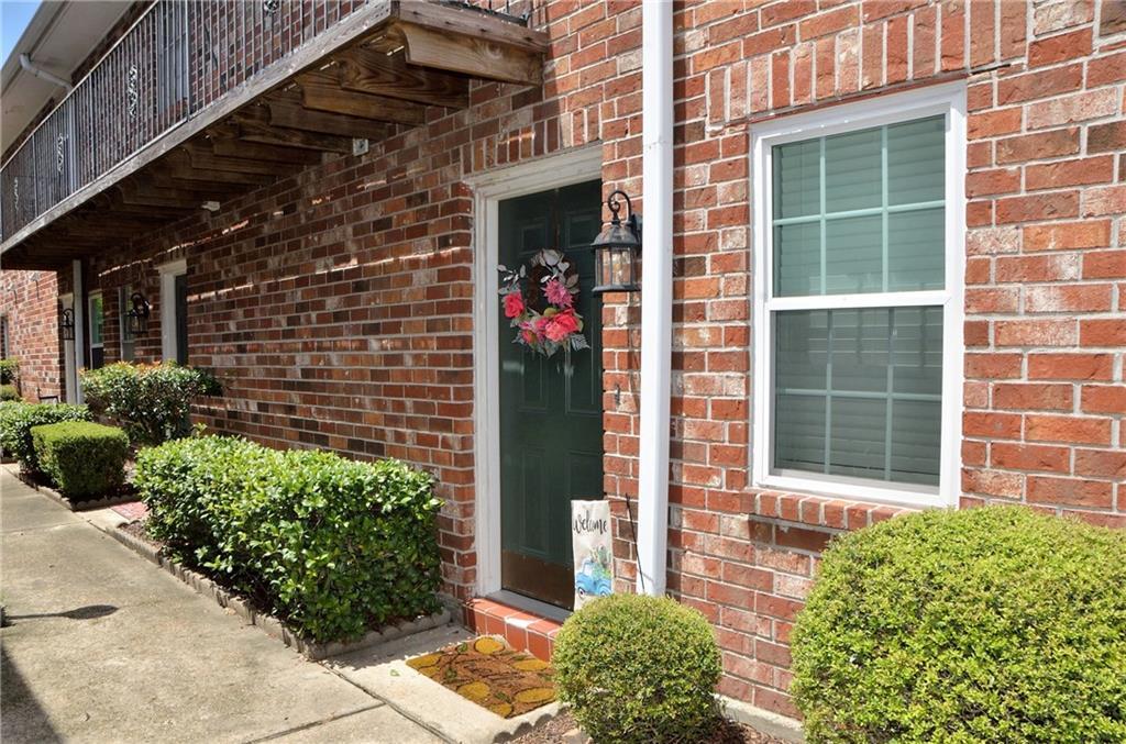 1612 Hickory Avenue - Photo 1
