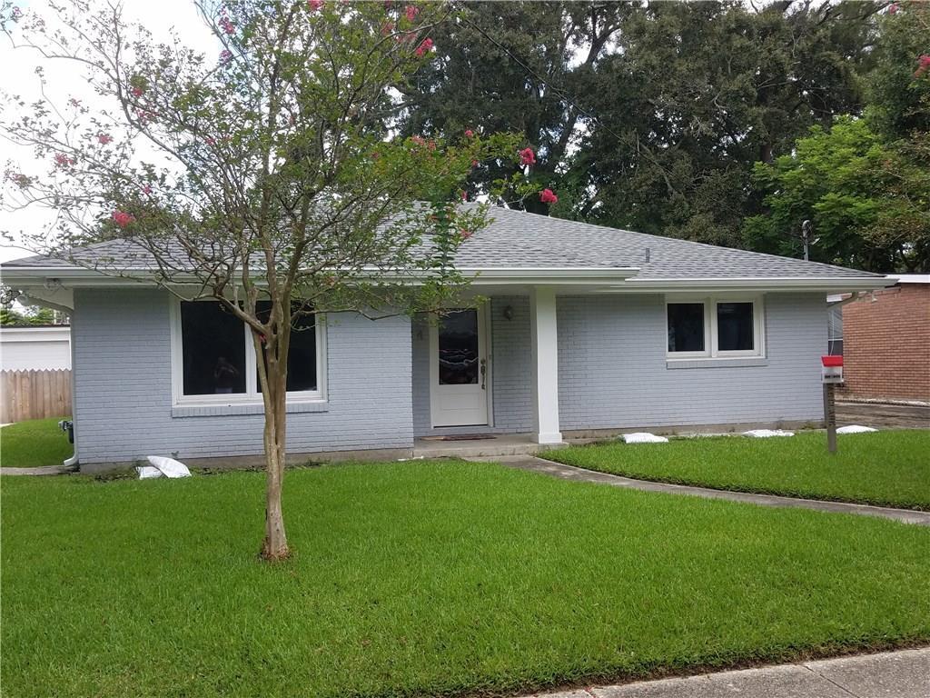 524 Roseland Parkway - Photo 1