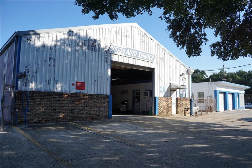 318 Alexander Street - Photo 1