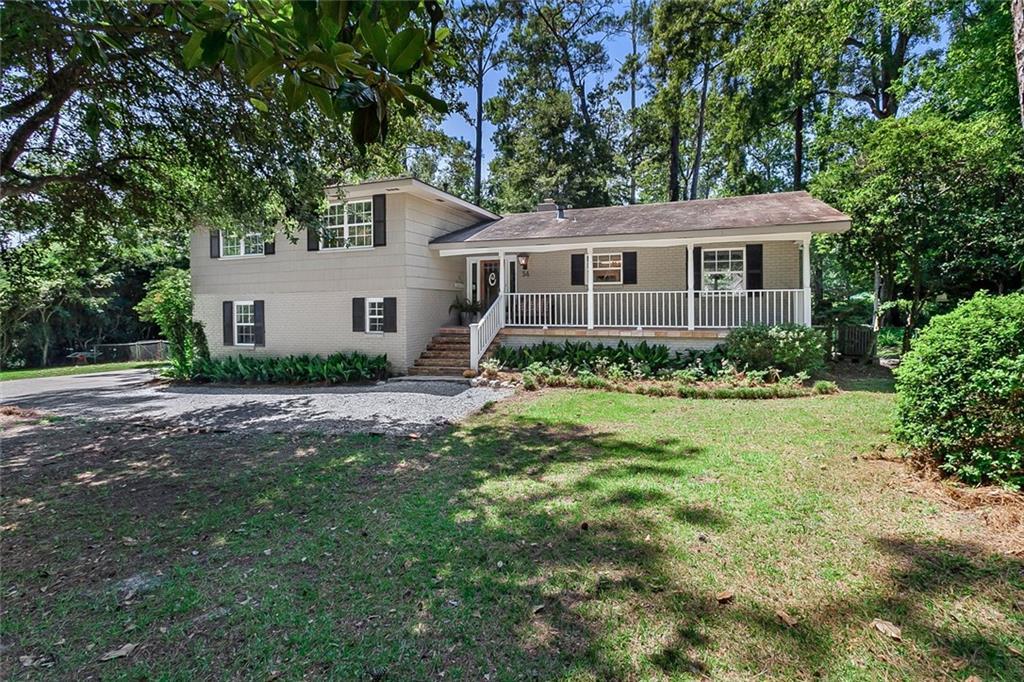 34 Greenbriar Drive - Photo 1