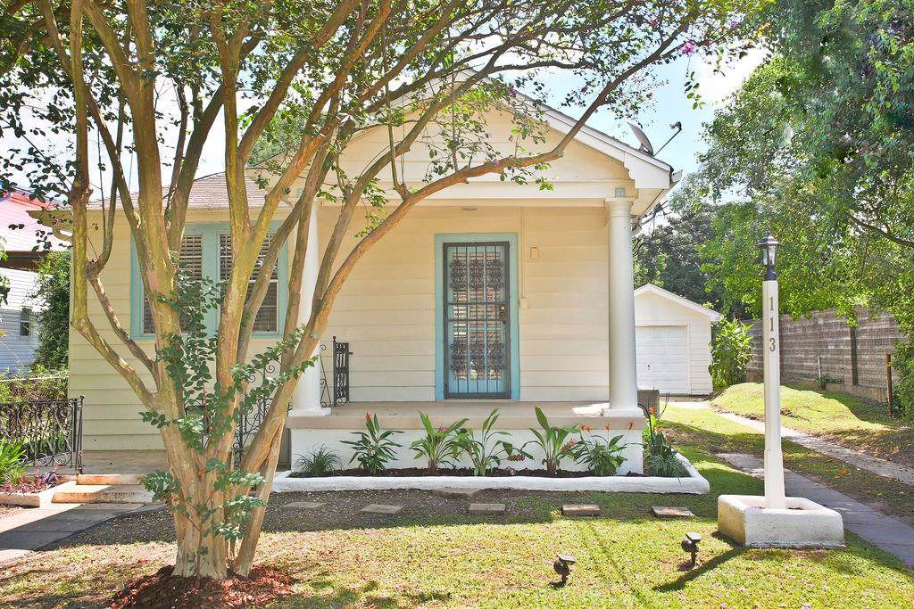 113 Claiborne Court - Photo 1