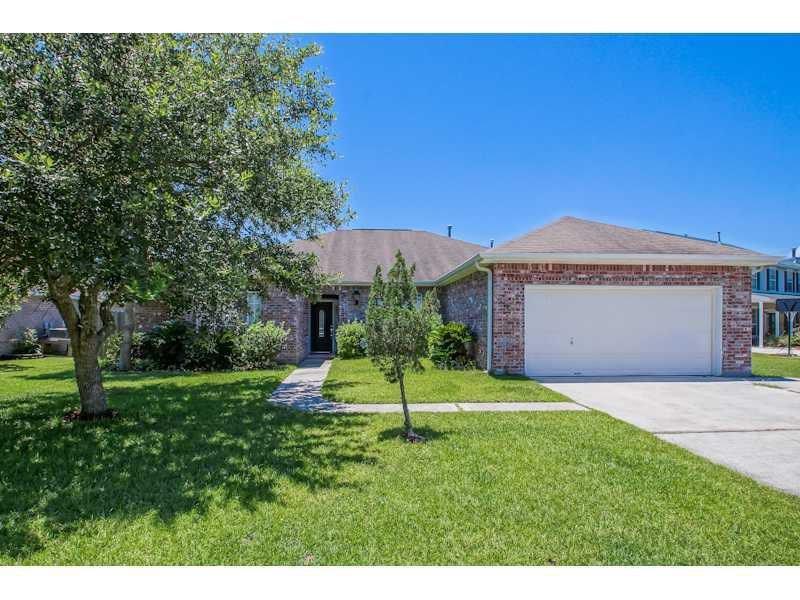 1003 Wallace Court - Photo 1