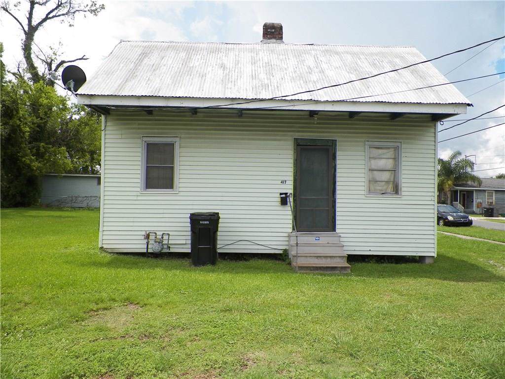 417 Daniel Street - Photo 1