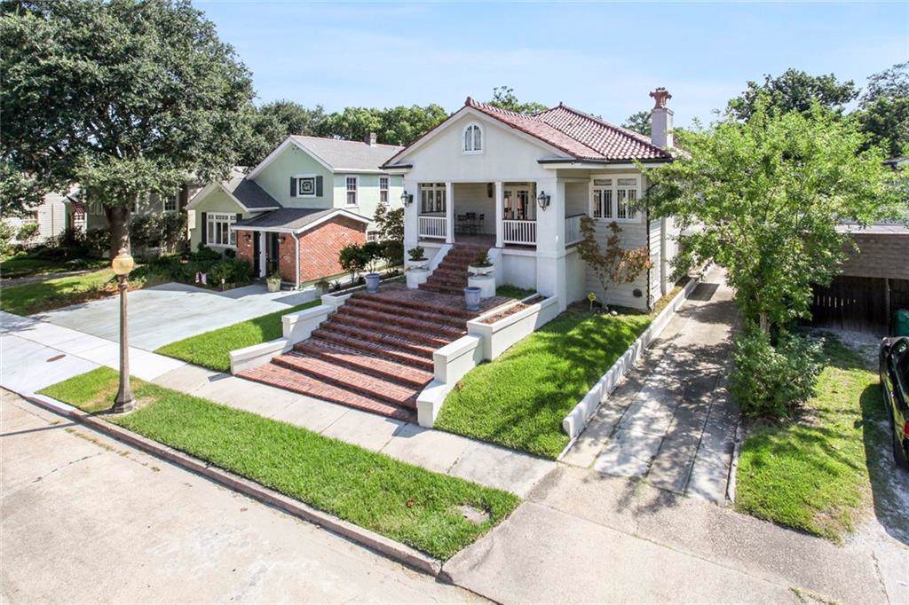 9 Forest Avenue - Photo 1