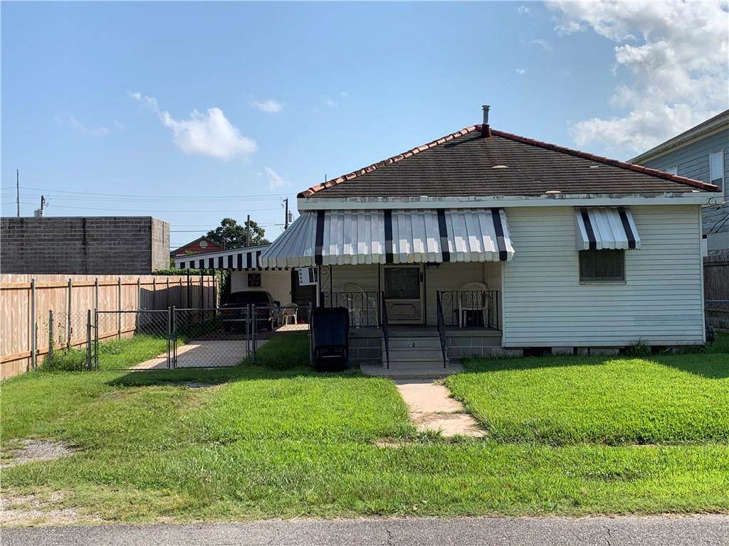 185 Cris Laur Avenue - Photo 1