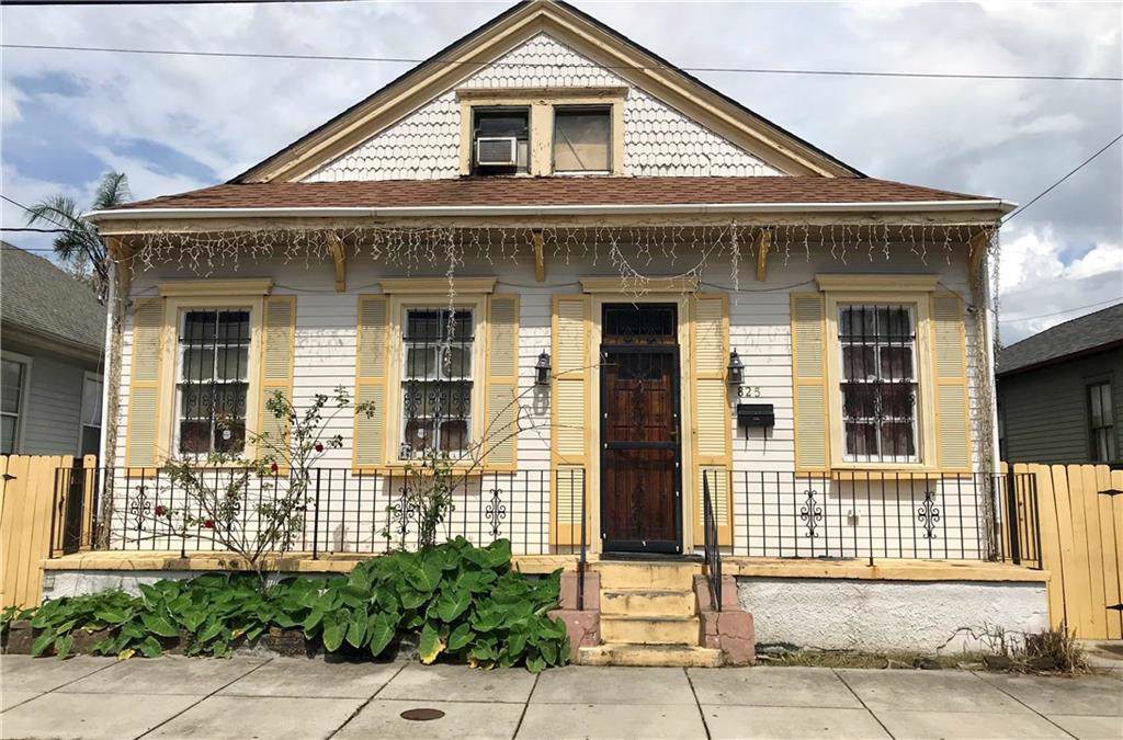 823 Toledano Street - Photo 1