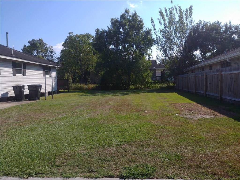 5706 Derbigny Street - Photo 1
