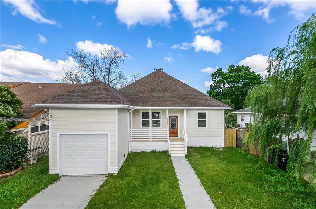 5557 Vermillion Boulevard - Photo 1