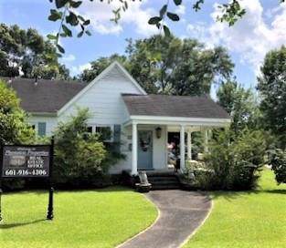 621 Goodyear Boulevard - Photo 1