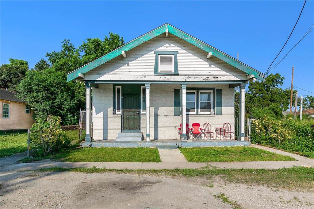 2430 Annette Street - Photo 1