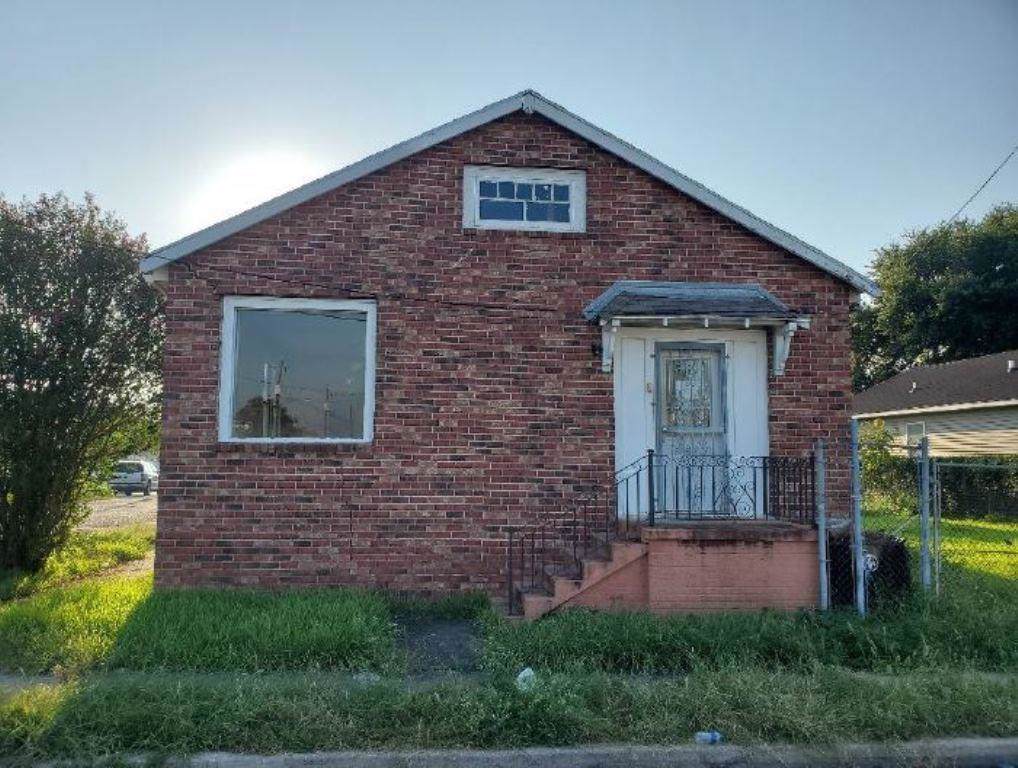 1839 Louisa Street - Photo 1
