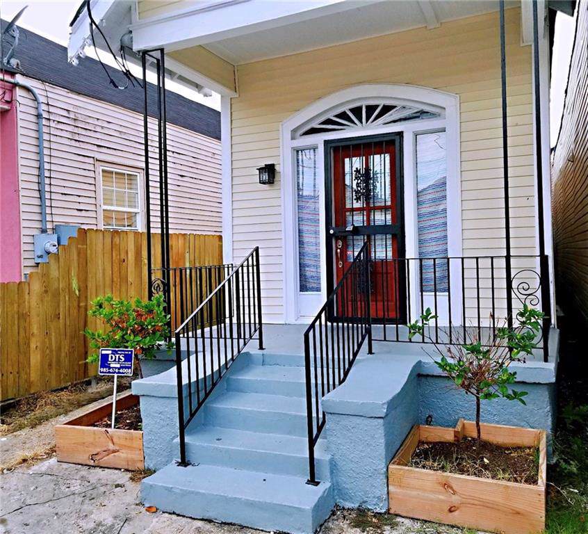 531 Cortez Street - Photo 1