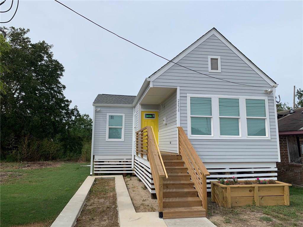 2338 Charbonnet Street - Photo 1