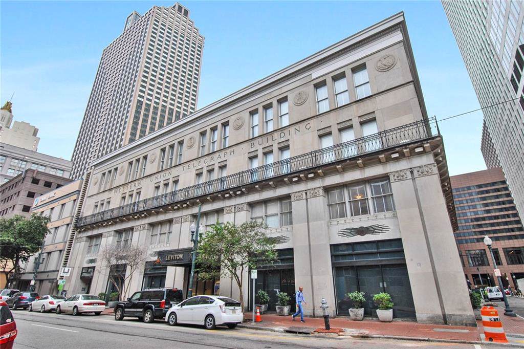 334 Carondelet Street - Photo 1
