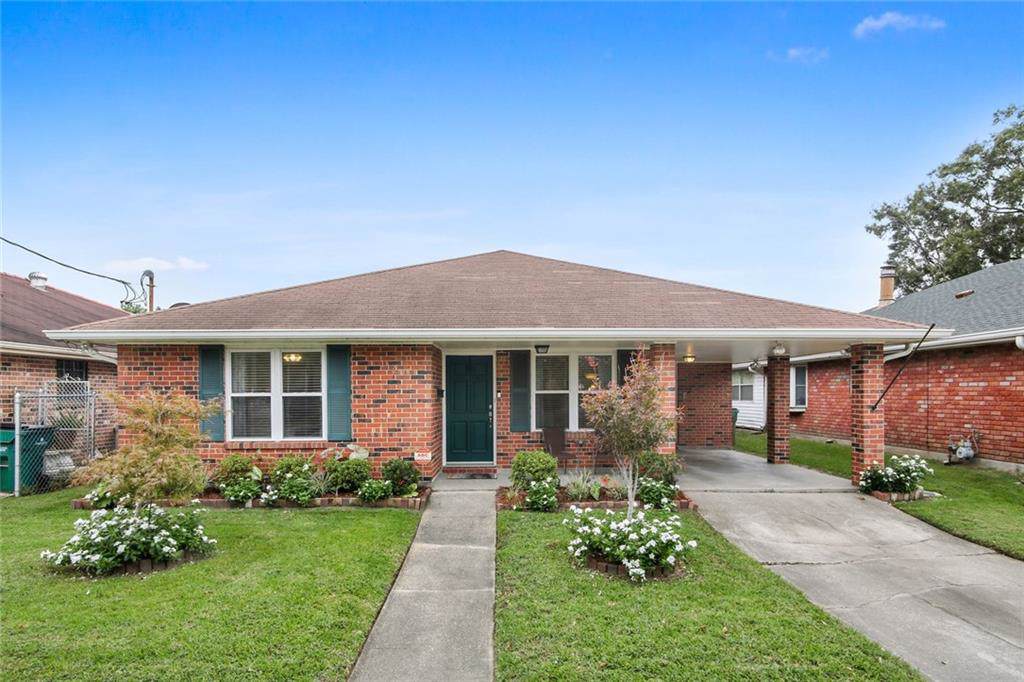 1120 Oaklawn Drive - Photo 1