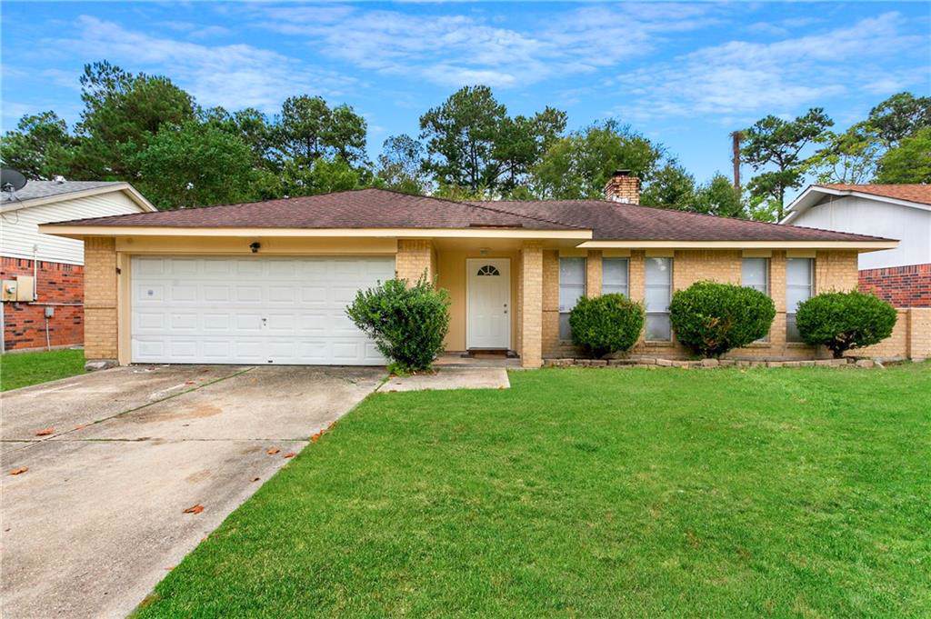 125 Queens Drive - Photo 1