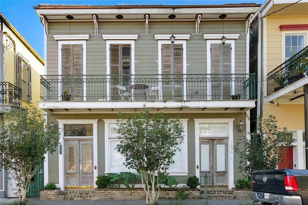 1934 Burgundy Street - Photo 1