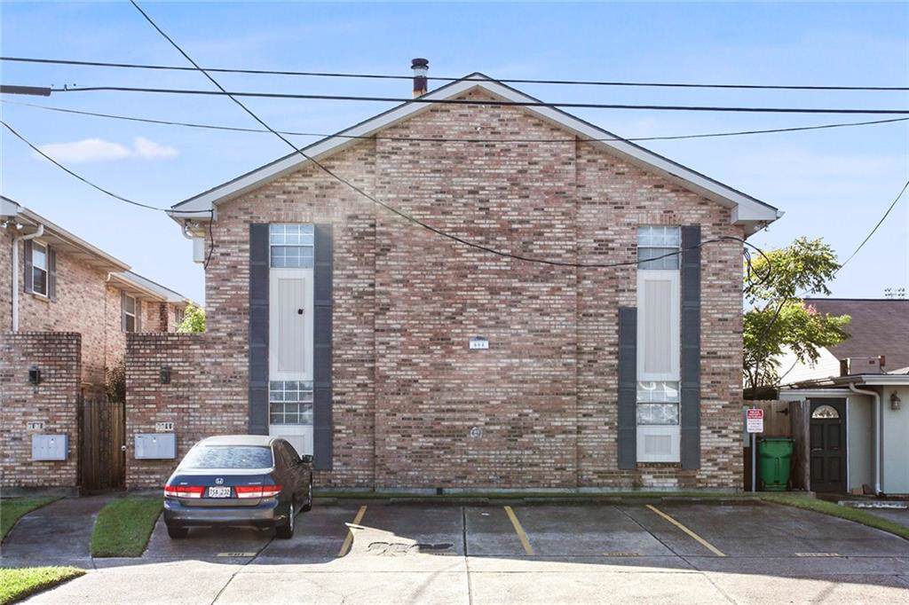 604 Clearview Parkway - Photo 1