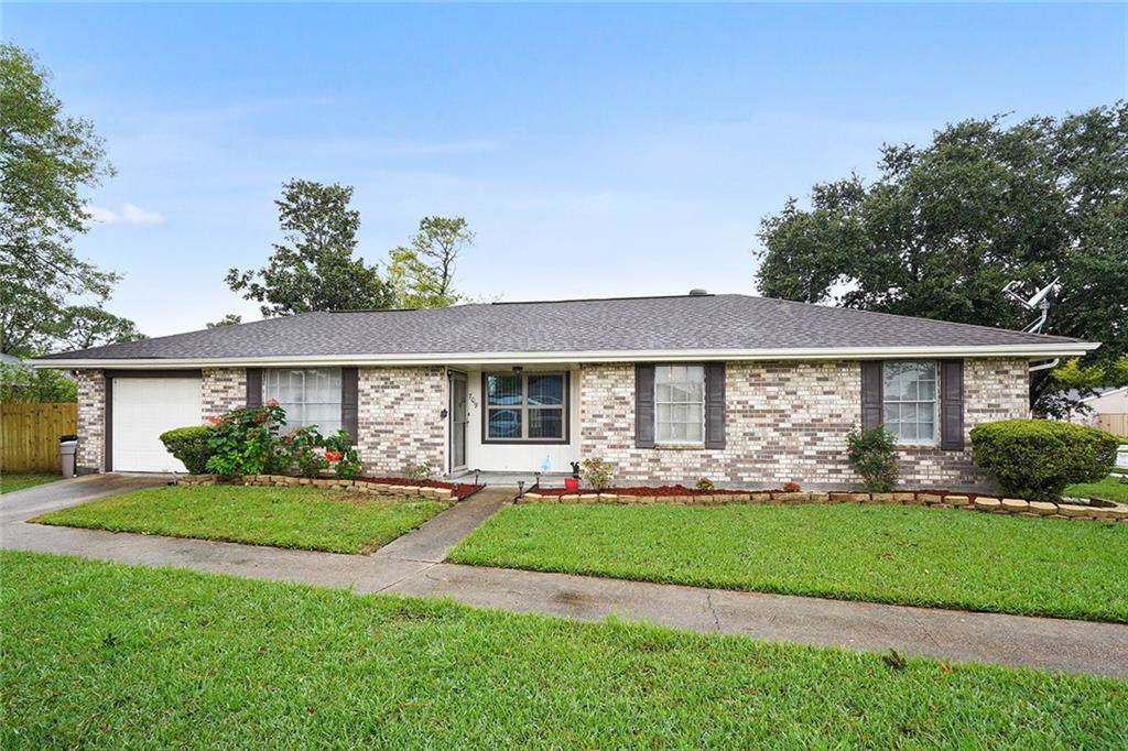 709 Cameron Court - Photo 1