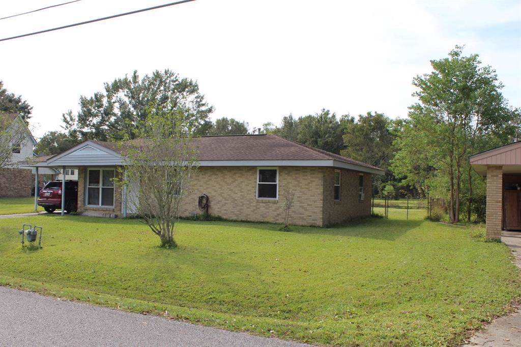 220 Ellen Street - Photo 1