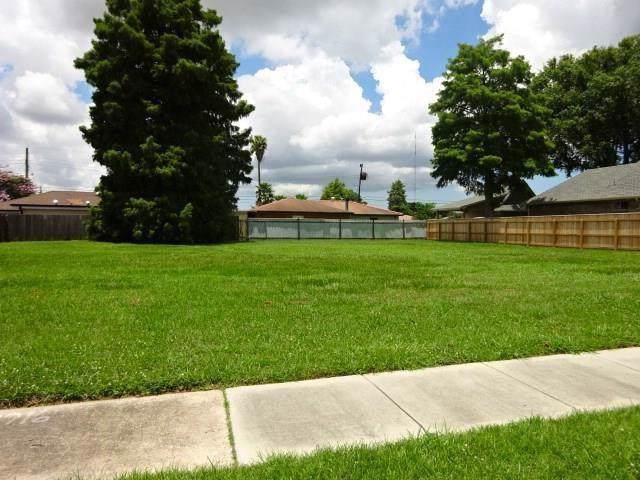 2716 Chalona Drive - Photo 1