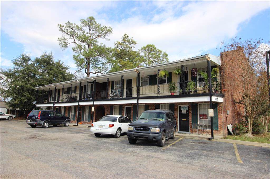 737 Robert Boulevard - Photo 1 737 Robert Boulevard - Photo 1