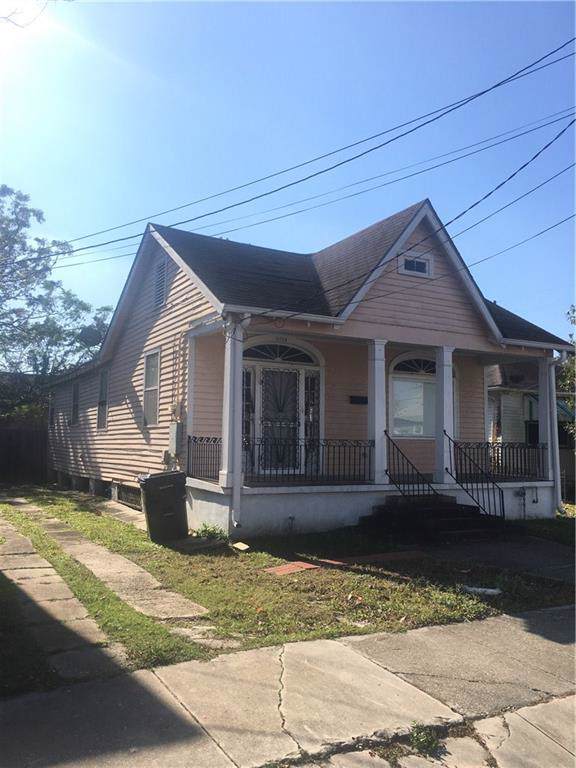 2706 Dreux Avenue - Photo 1