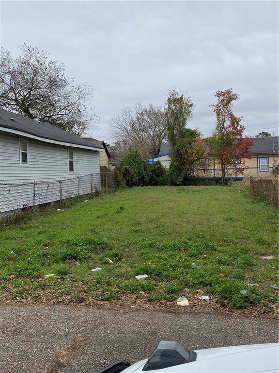 2307 St Roch Street - Photo 1