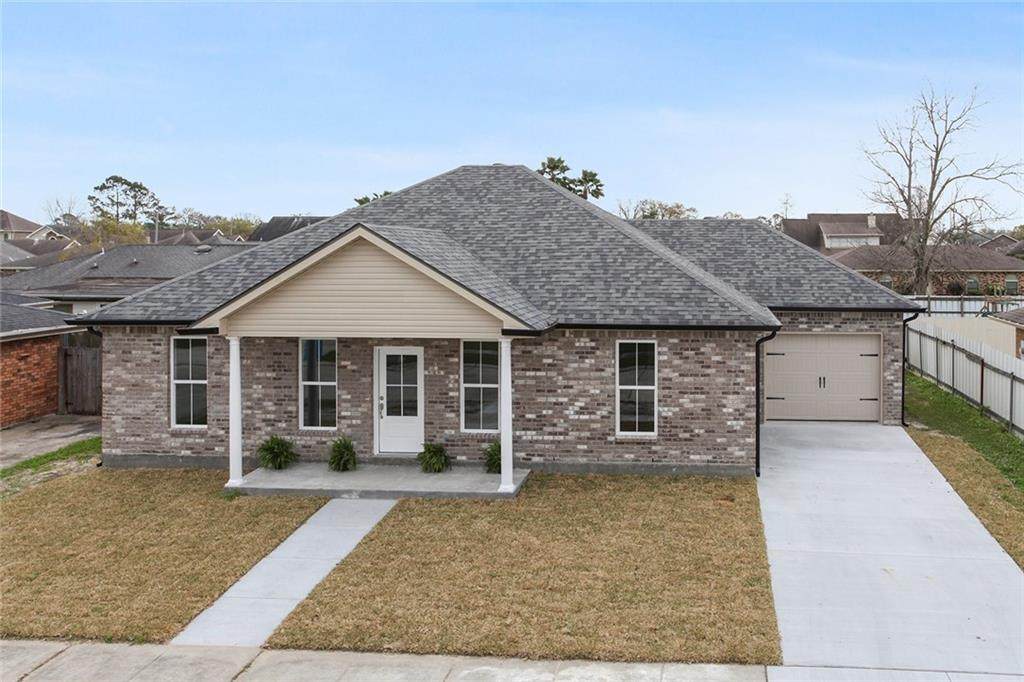 2205 Legend Drive - Photo 1