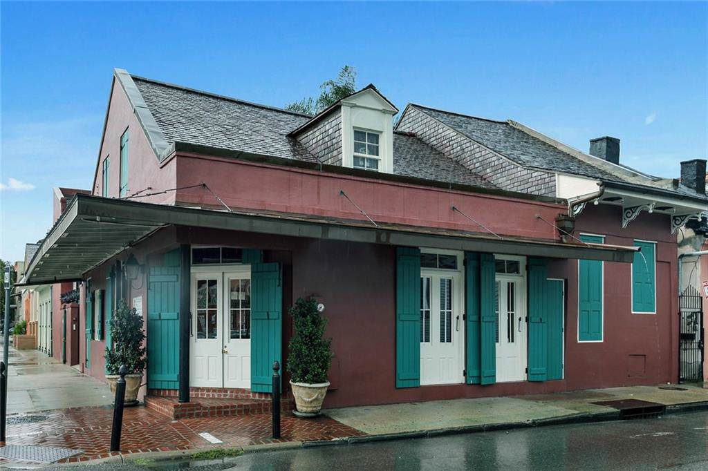 1001 Orleans Avenue - Photo 1