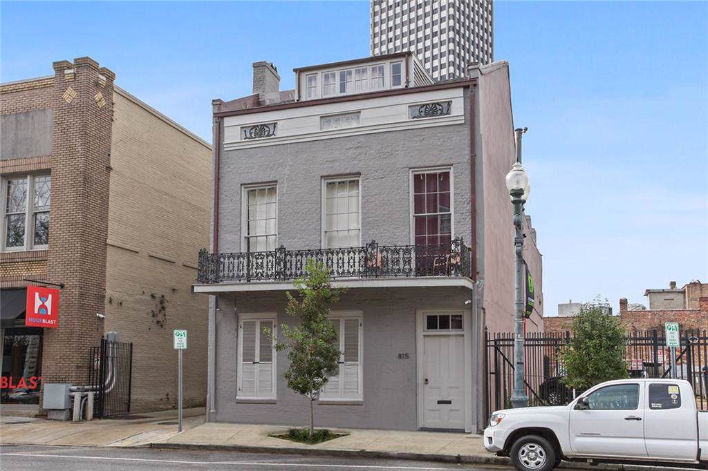 815 Baronne Street - Photo 1