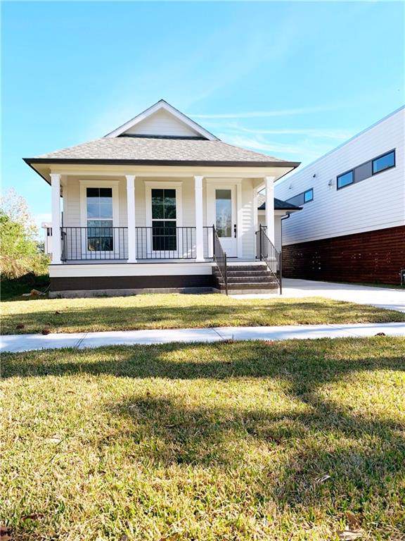 6045 Vermillion Boulevard - Photo 1