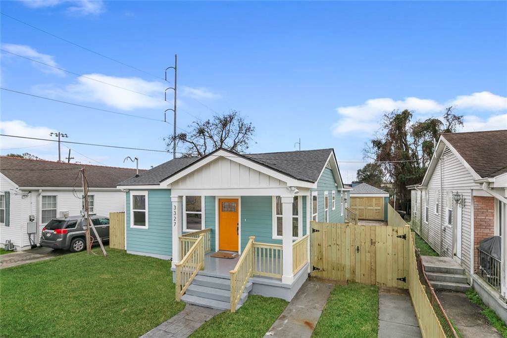 3327 Mistletoe Street - Photo 1