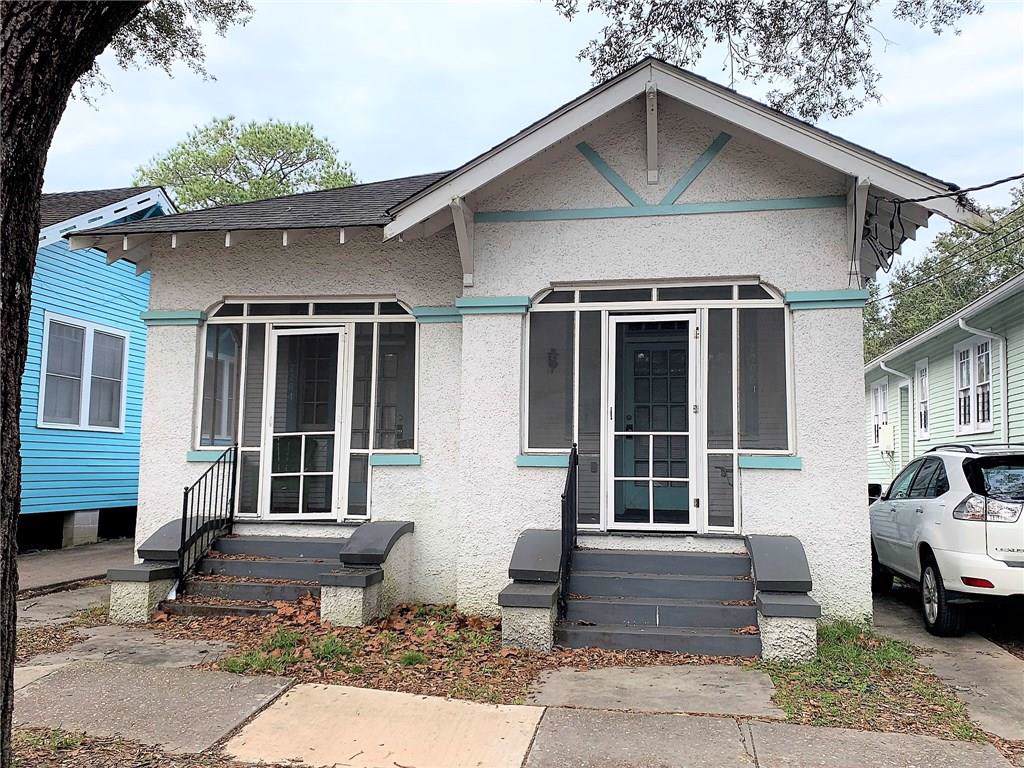 2704 Palmer Avenue - Photo 1
