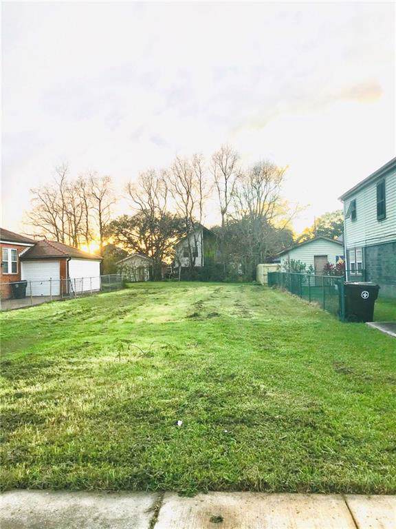 5918 Music Street - Photo 1