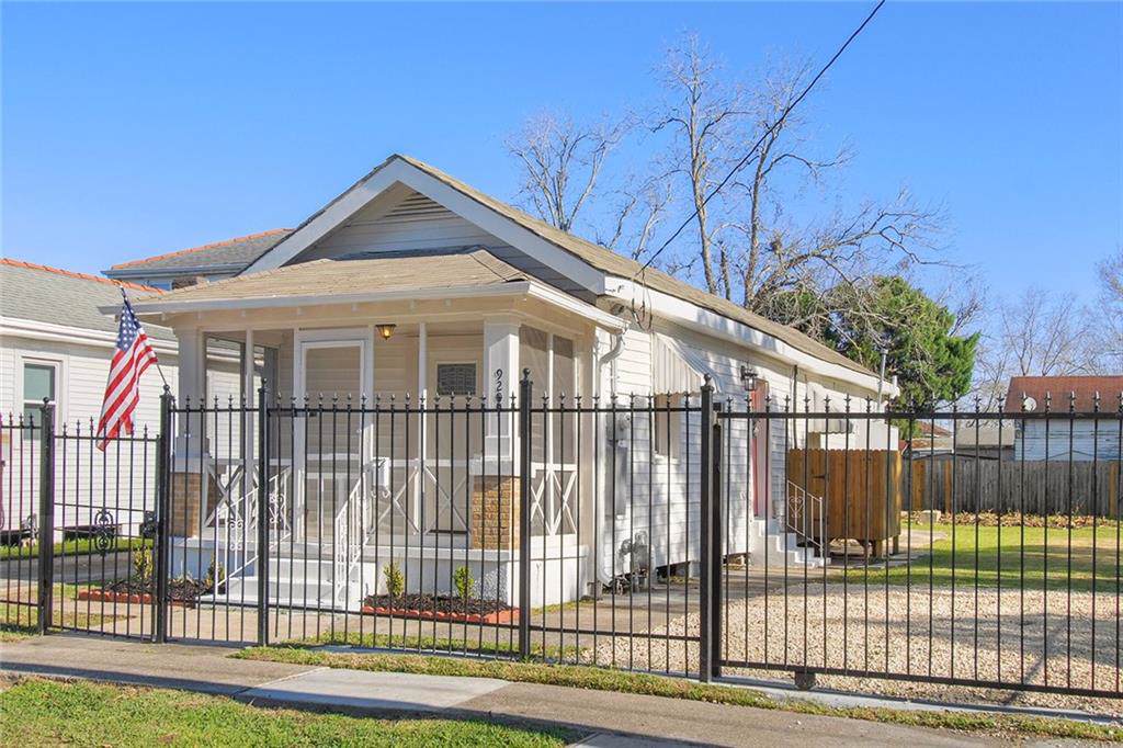 9209 Apple Street - Photo 1