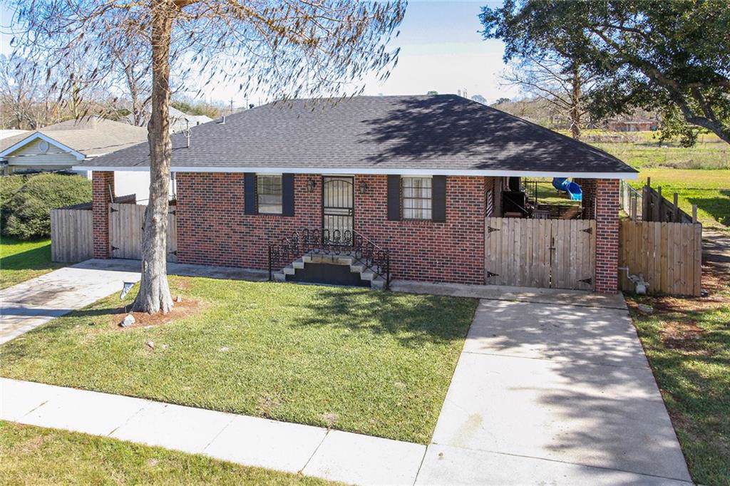 1917 Michelle Drive - Photo 1