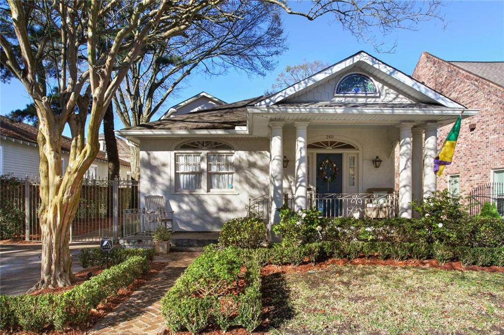 260 Hollywood Drive - Photo 1