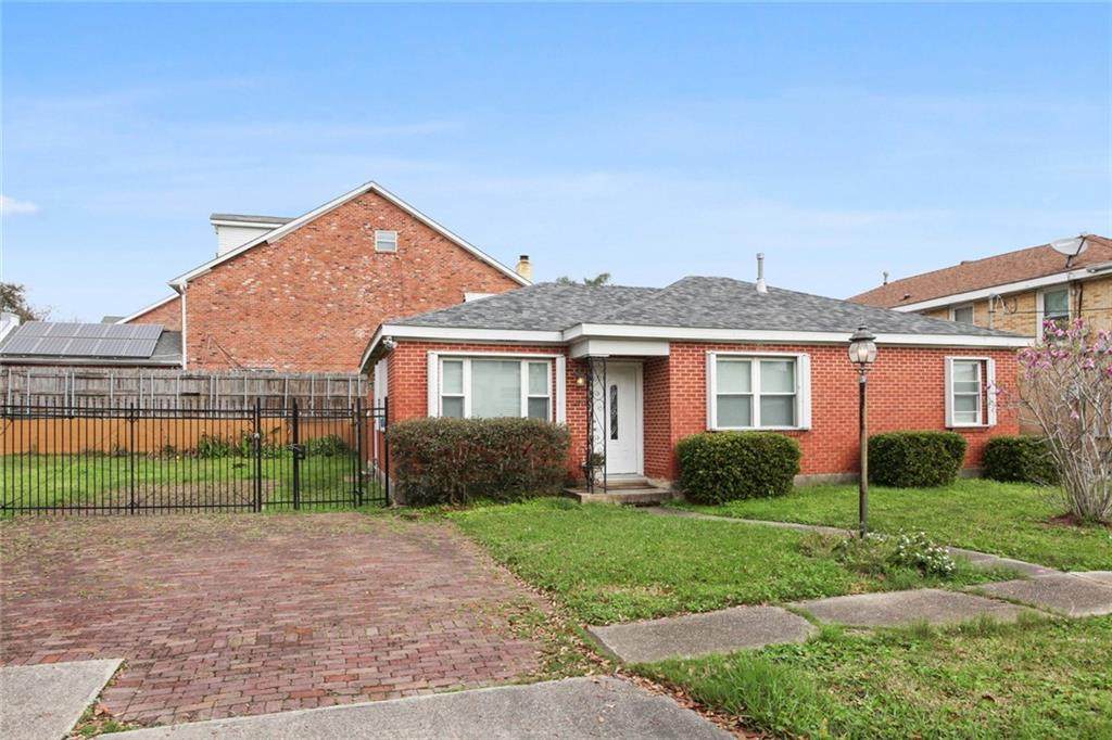 2401&2413 New York Street - Photo 1