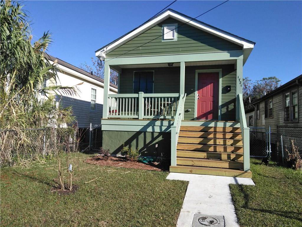 1721 Montegut Street - Photo 1