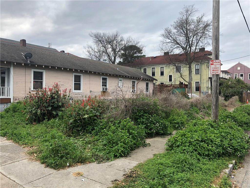 201 Cortez Street - Photo 1