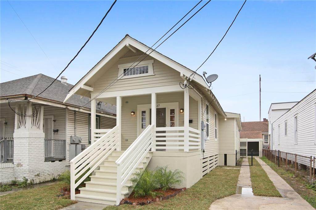 427 Genois Street - Photo 1