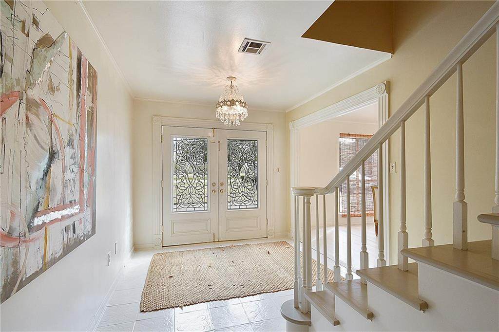 21 Pinecrest Drive - Photo 1