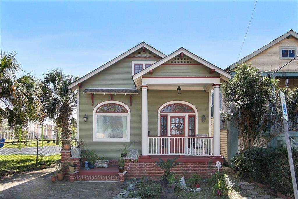 3464 Esplanade Avenue - Photo 1