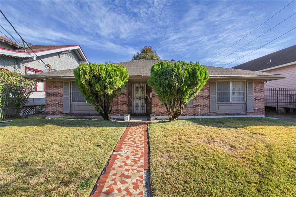 8411 Apricot Street - Photo 1