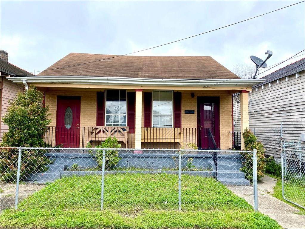 2051 Hope Street - Photo 1