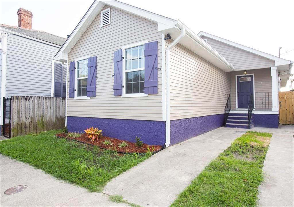 1818 2ND Street - Photo 1