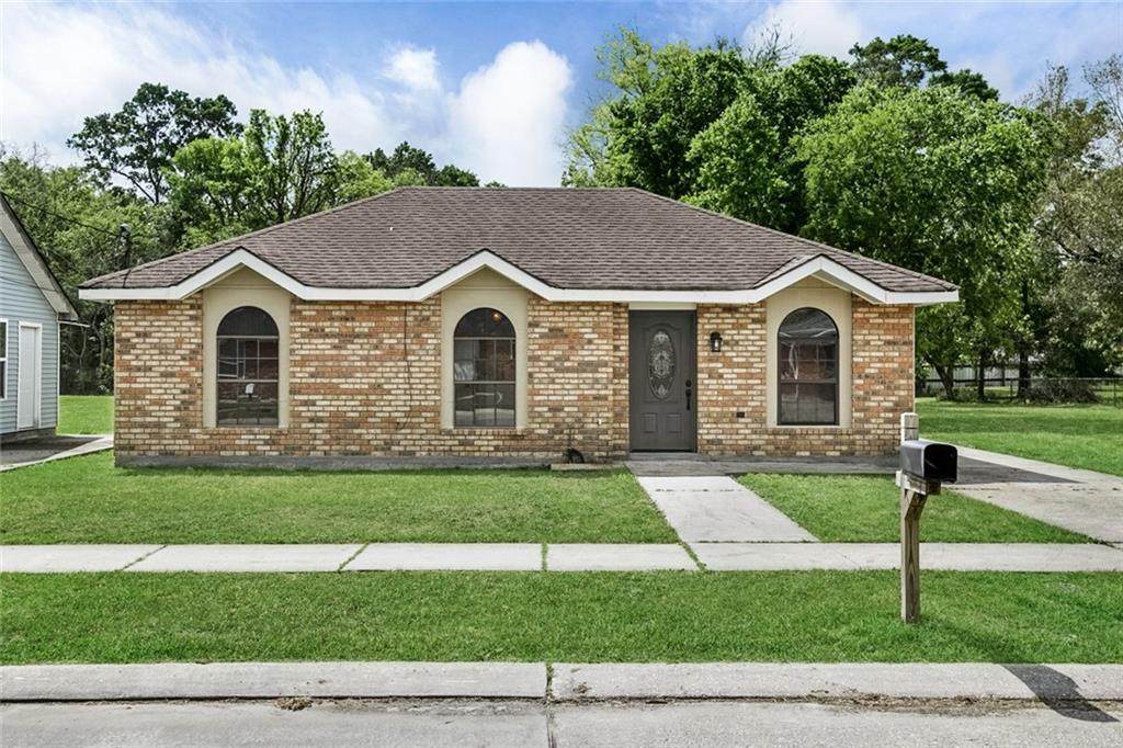 1316 Green Avenue - Photo 1